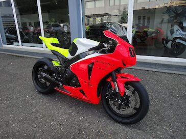 Honda CBR1000RR 2008