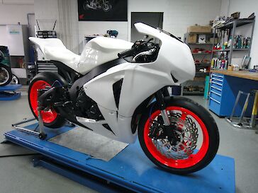 Honda CBR1000RR (weiss) 2008