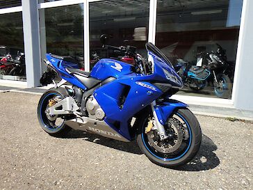 Honda CBR600RR 2003 Superbike Edition