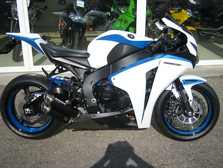 Honda CBR1000RR 2008 Blue Stripes Edition