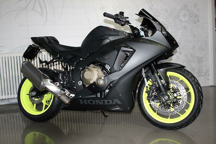 Honda CBR1000RA 2019 Superbike Edition