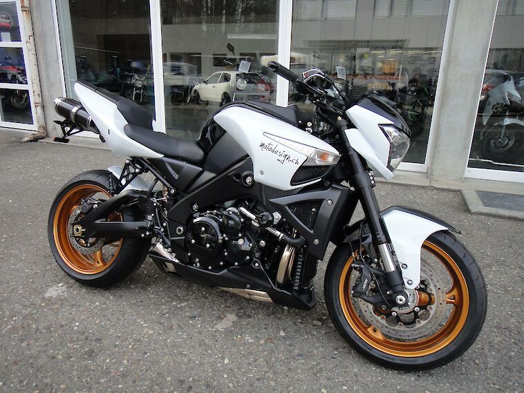 Suzuki B-King1300 2009 Superbike Edition