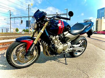 Honda CB600F 2004 Black Red Hornet