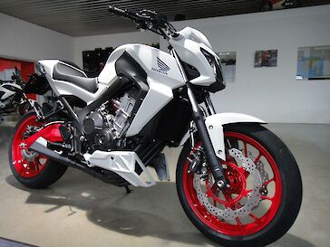 Honda CB650FA 2013 Rachat Bullet Edition
