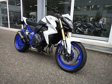 Honda CB1000RA 2014 Neon Blue Edition